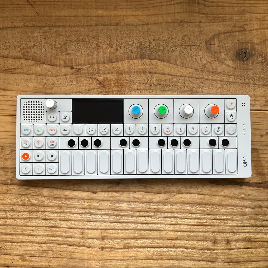値下げ★Teenage Engineering OP-1