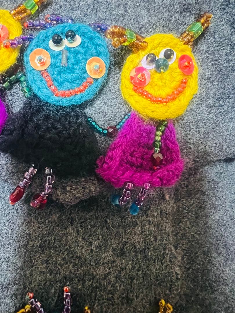 グ*ラ様 貴重！限定品❣️アルベロベロビーズモチーフカラフル刺繍マフラー 超可愛