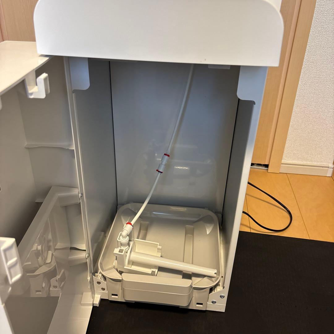 PREMIUM WATER ウォーターサーバー　ホワイト