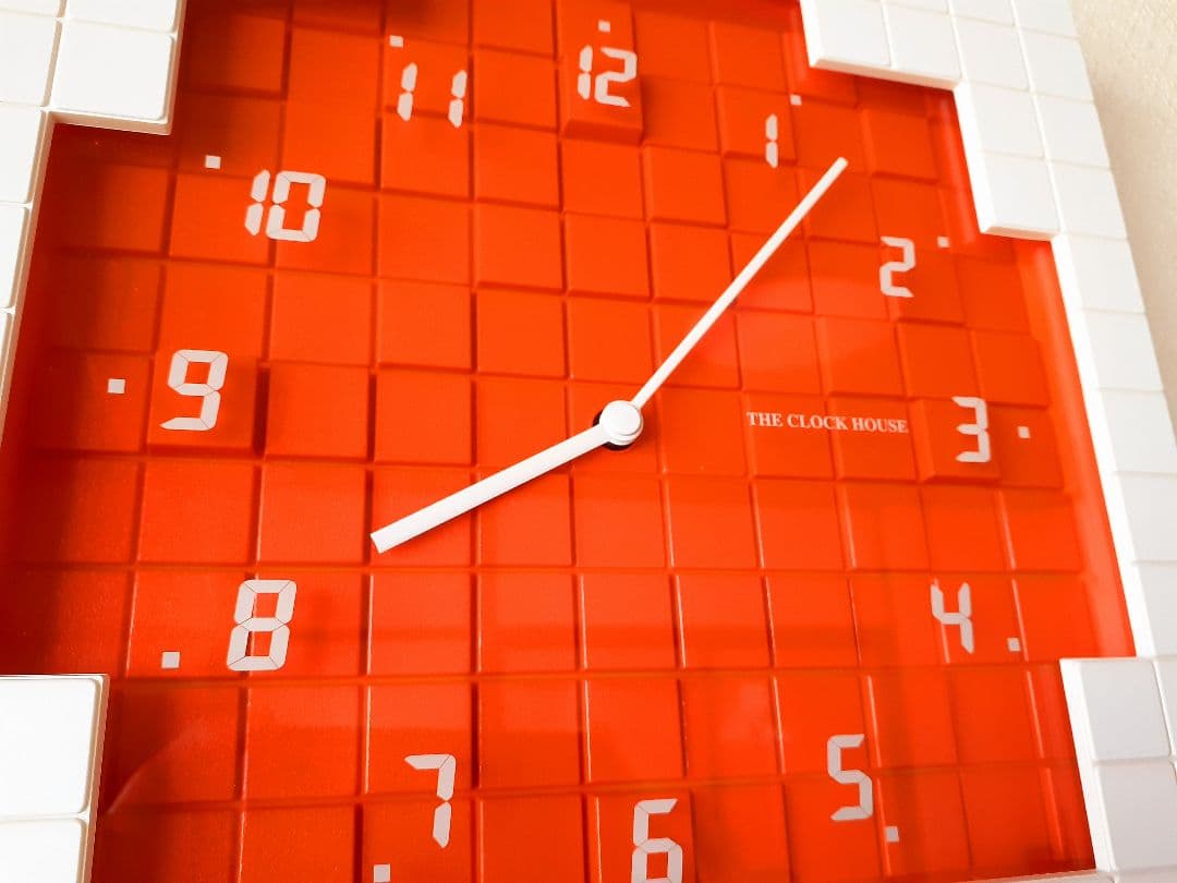 THE CLOCK HOUSE　掛け時計　ポストモダン　レトロポップ