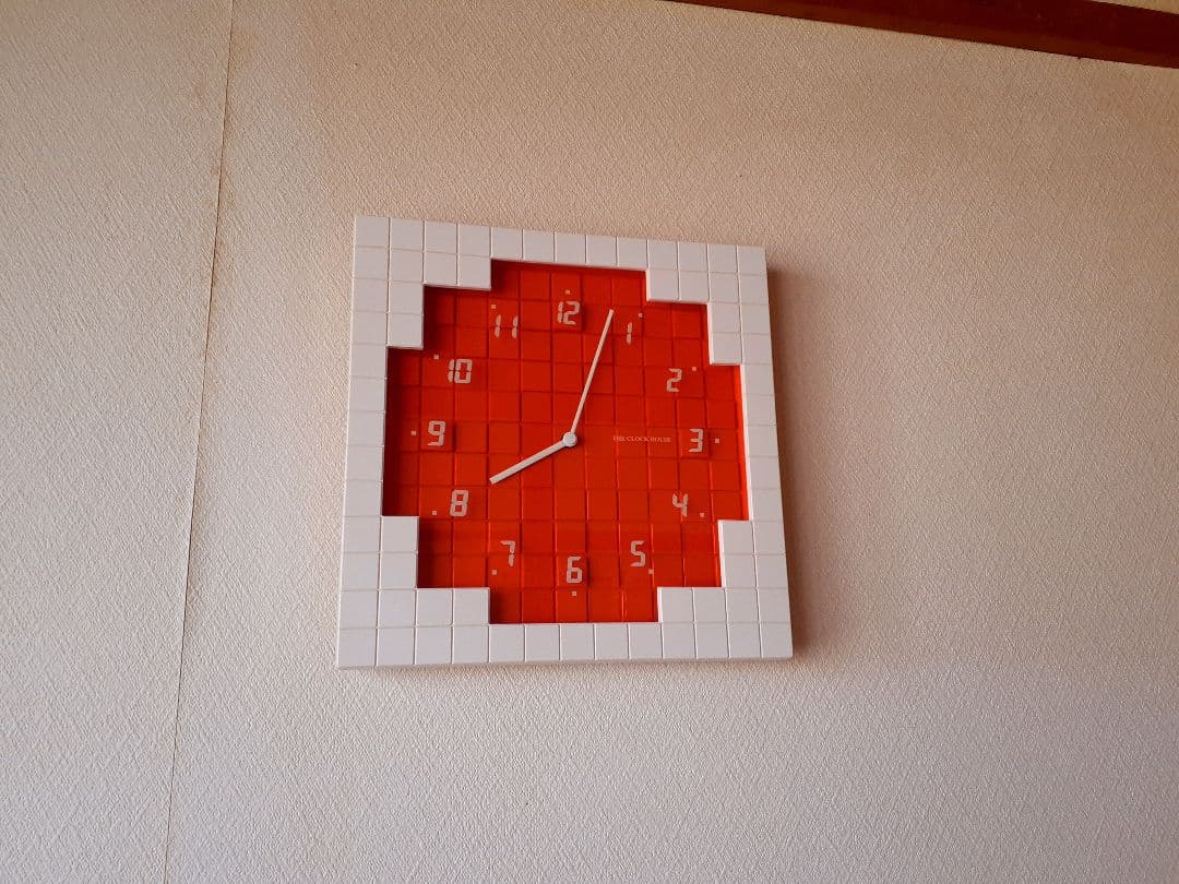THE CLOCK HOUSE　掛け時計　ポストモダン　レトロポップ