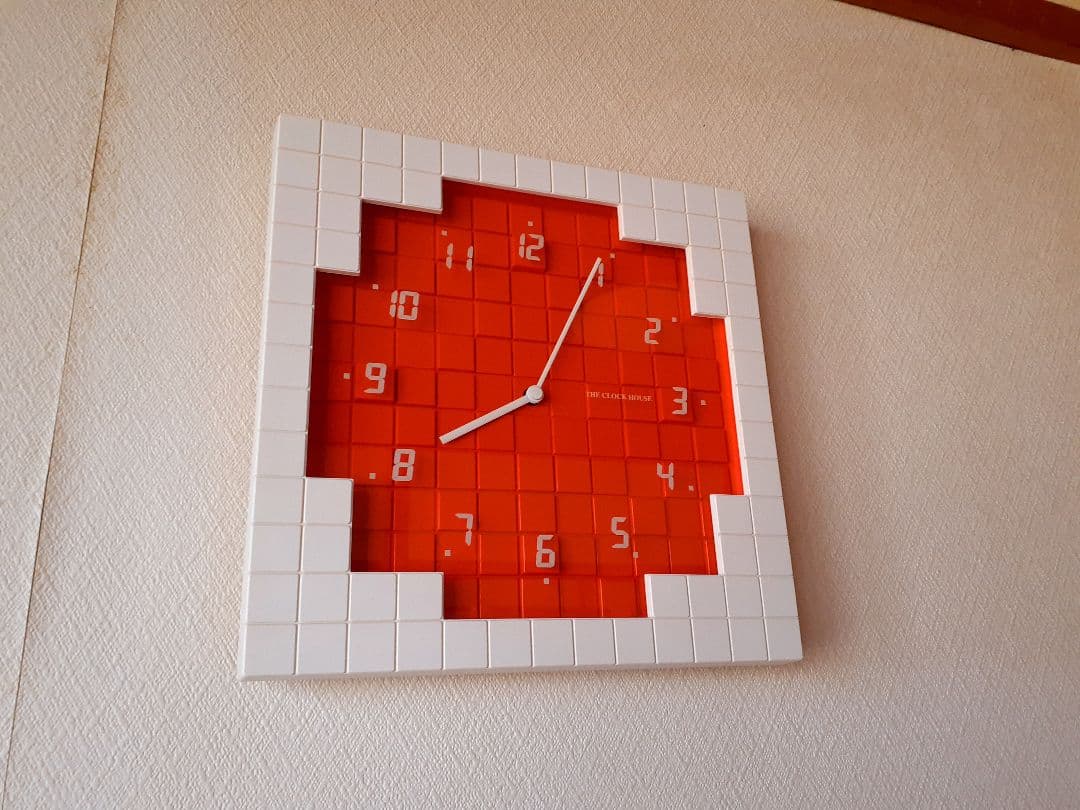 THE CLOCK HOUSE　掛け時計　ポストモダン　レトロポップ
