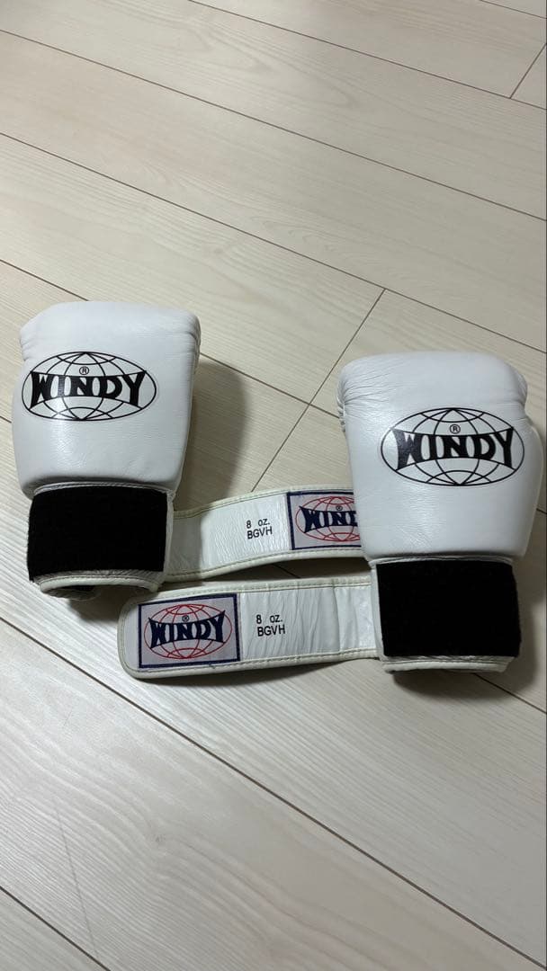 WINDY ボクシンググローブ 8oz ホワイト