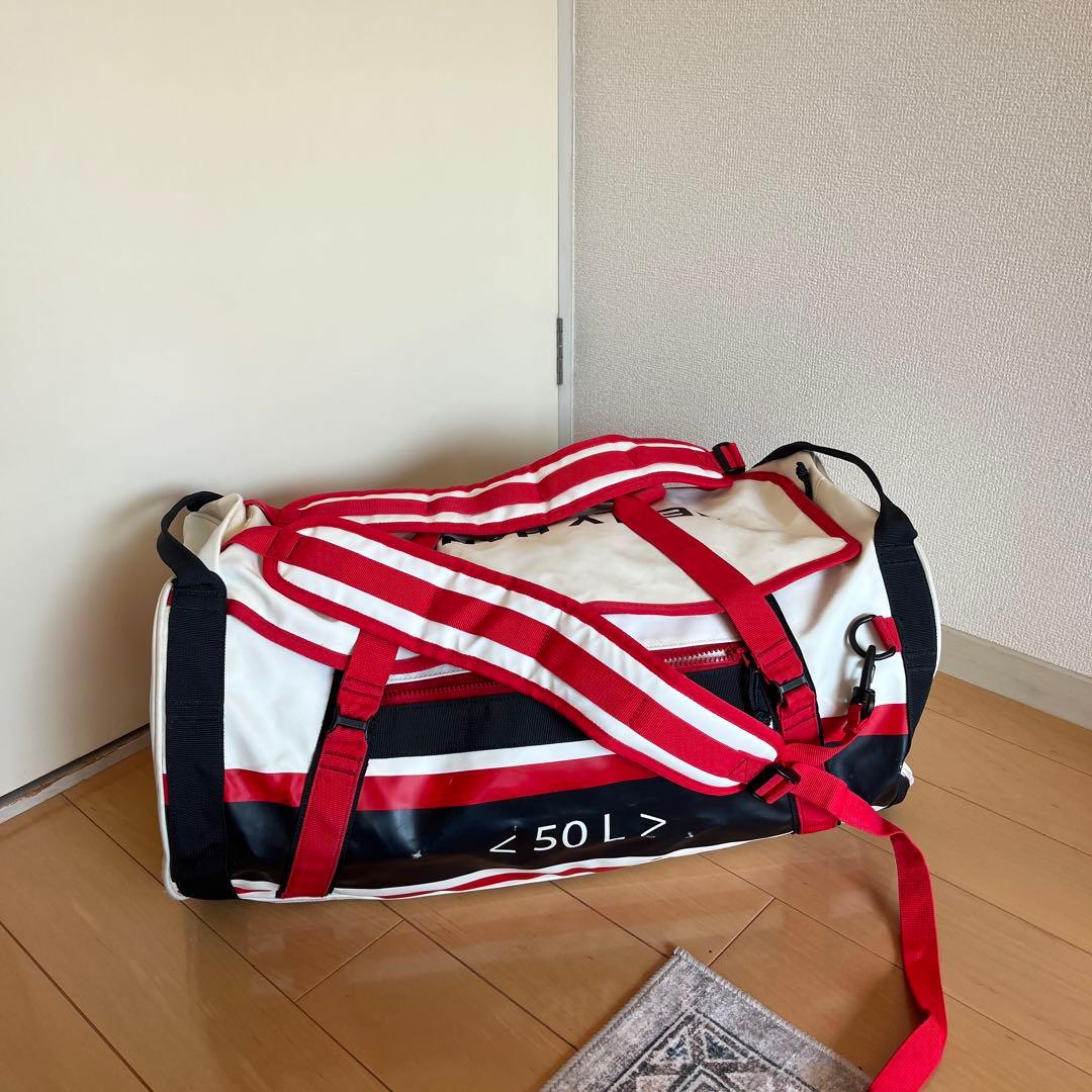 HH ダッフルバッグ 50L ホワイト/レッド/ブラック　ヘリーハンセン