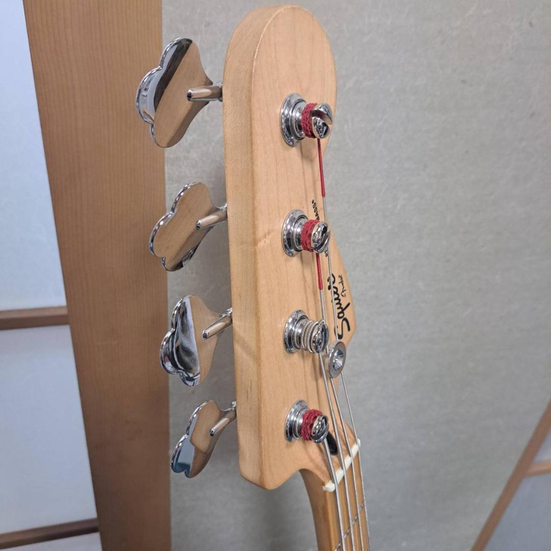 Squier Pete Wentz Precision Bass　スクワイヤー