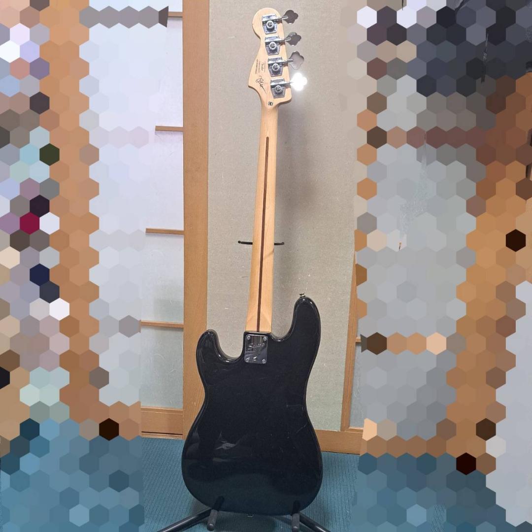 Squier Pete Wentz Precision Bass　スクワイヤー
