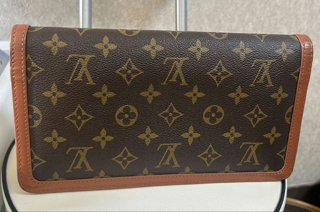 Louis Vuitton モノグラム