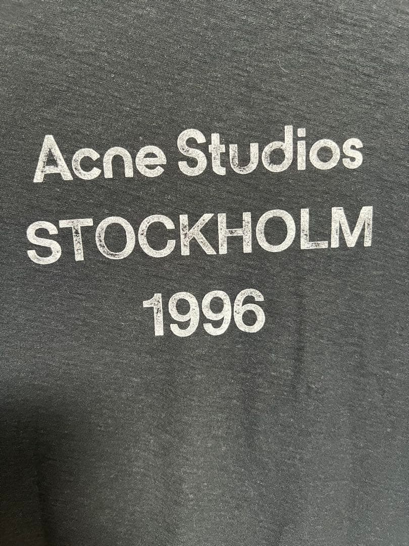Acne Studios ロゴTシャツ