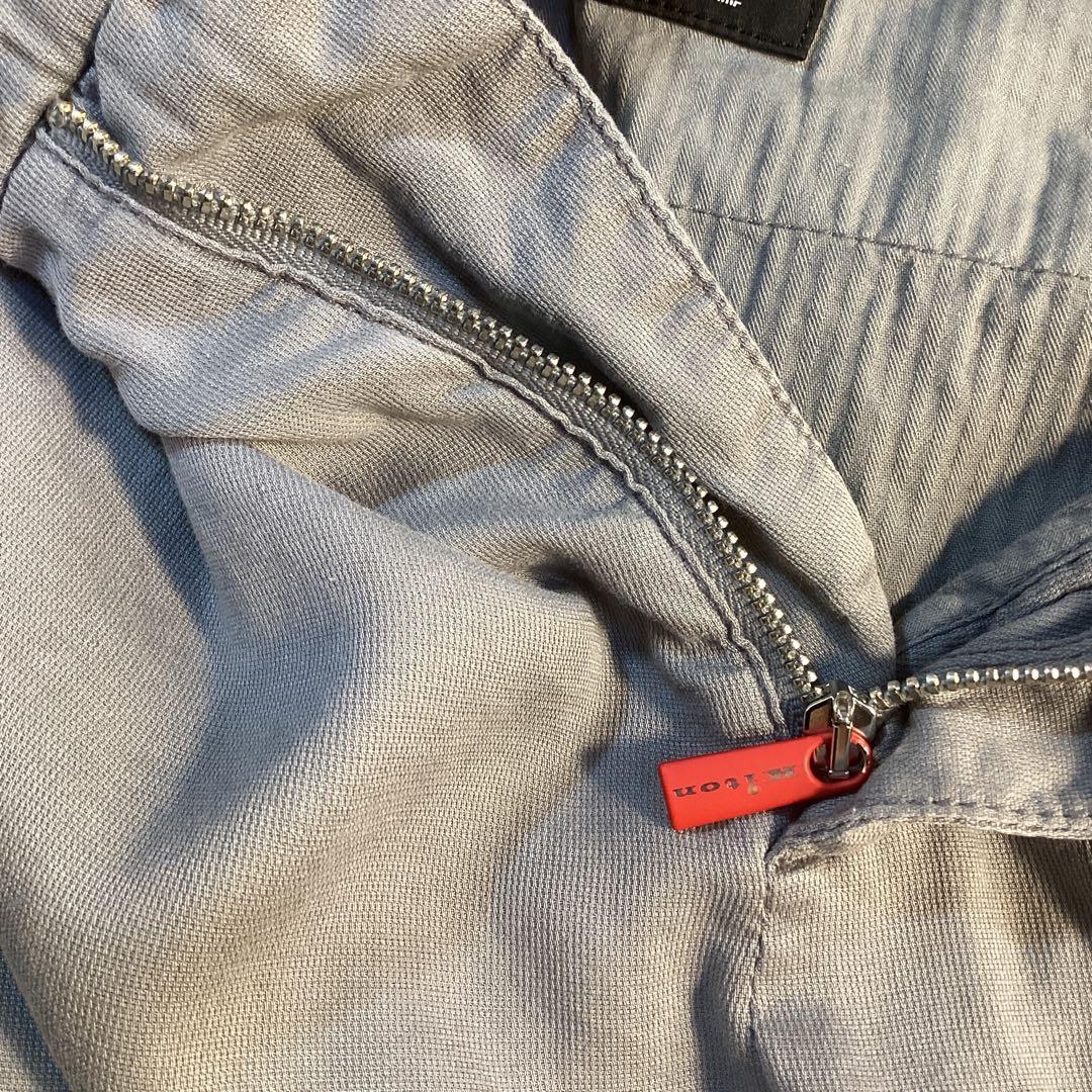 Kiton キートンうすグレー　メンズイージーパンツ