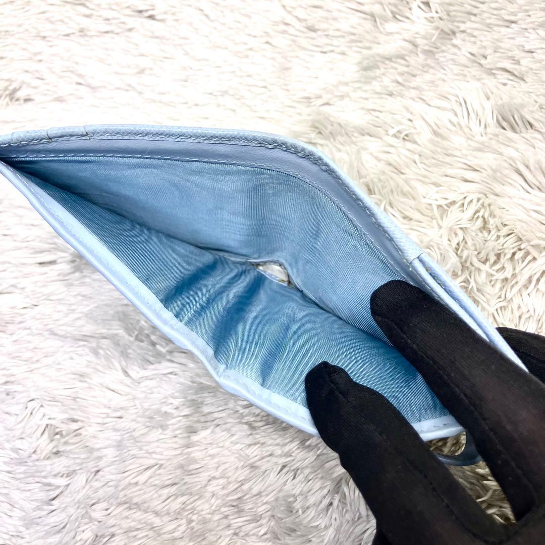現行美品✨ PRADA RFID内蔵 二つ折り財布 サフィアーノ 三角ロゴ