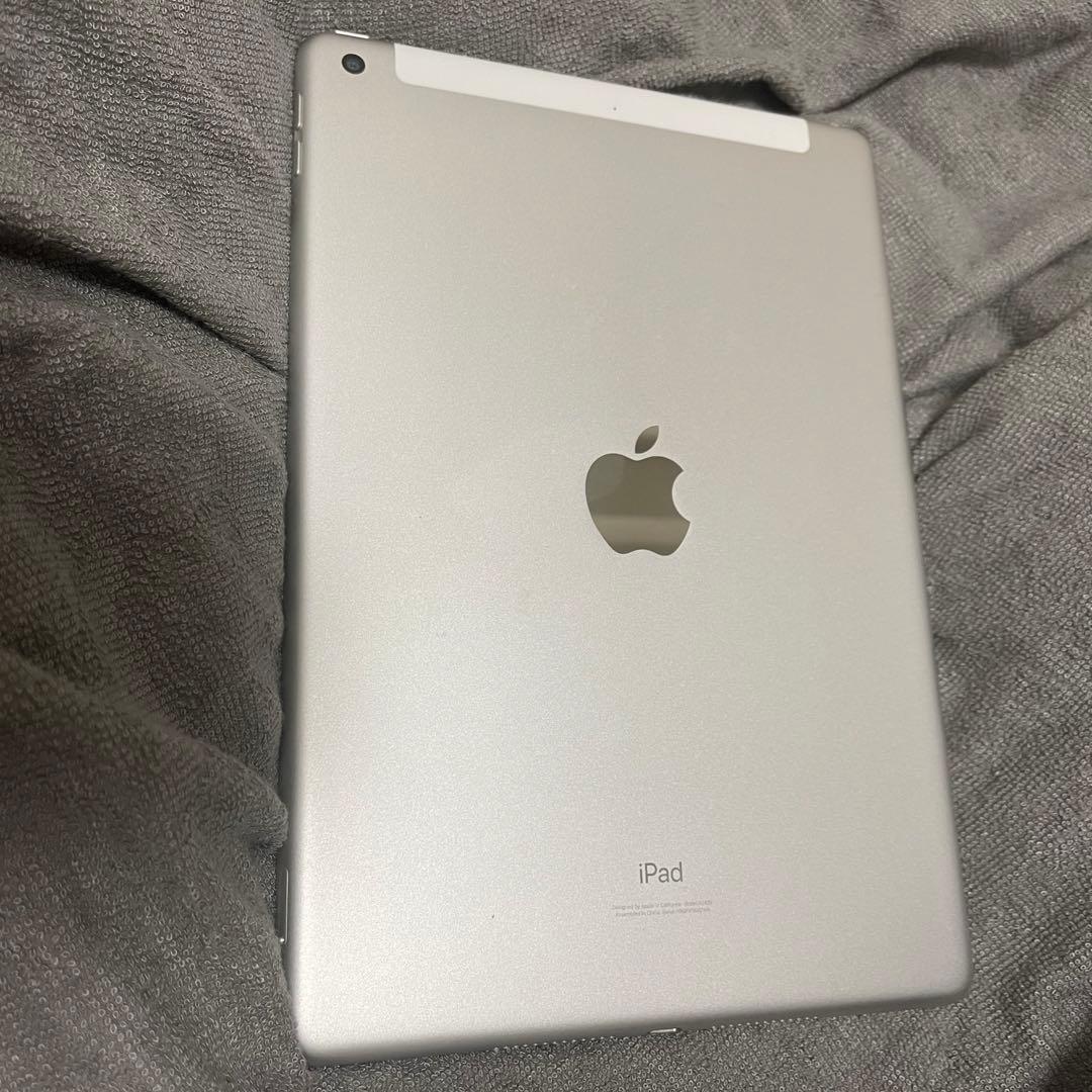 iPad8 第8世代 32GB SoftBank 本体のみ
