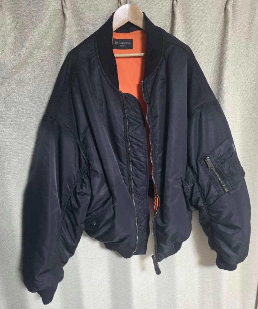 【ワンピース】BALENCIAGA bomber jacket X