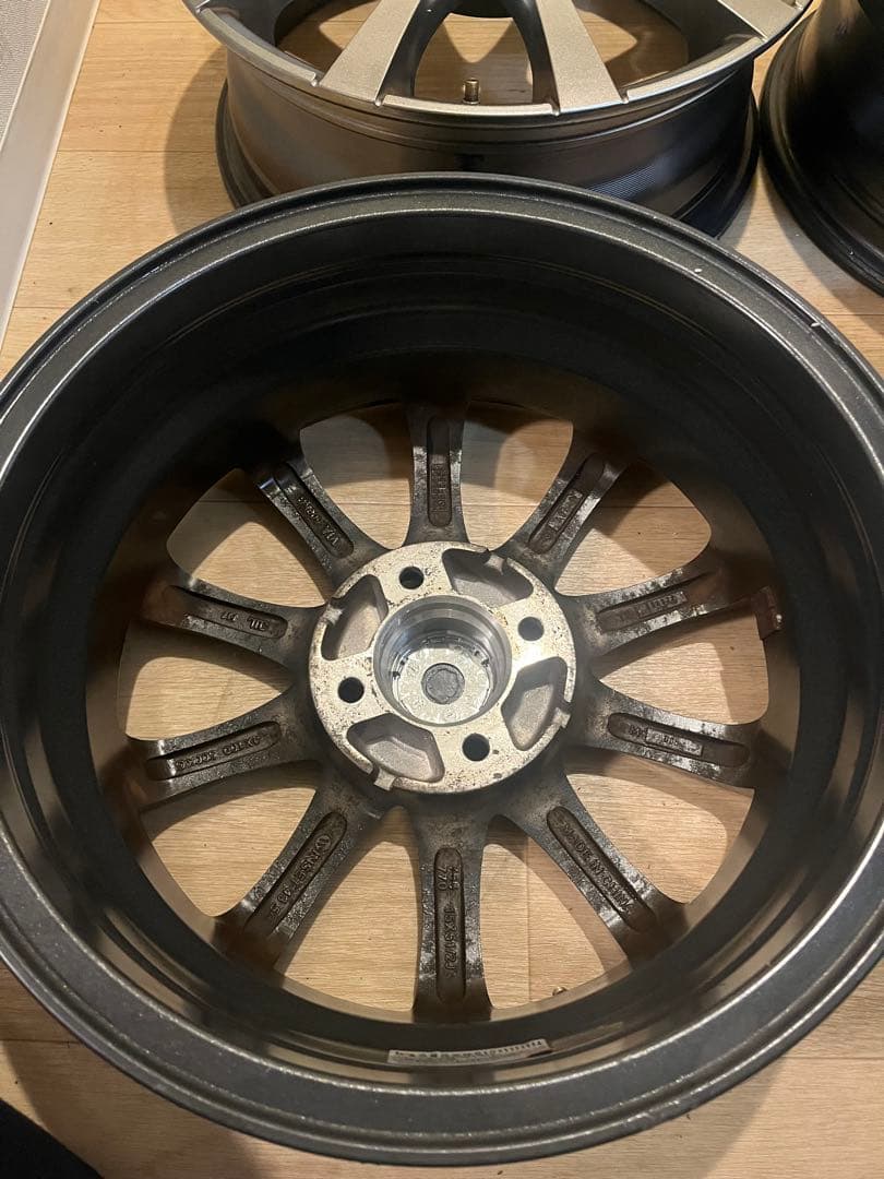 送料込！ホットスタッフ5.5J4H100の15インチ アルミホイールガンメタ4枚