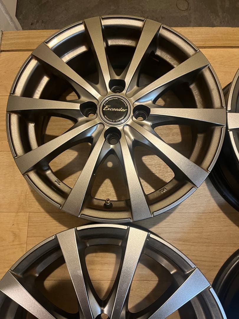 送料込！ホットスタッフ5.5J4H100の15インチ アルミホイールガンメタ4枚