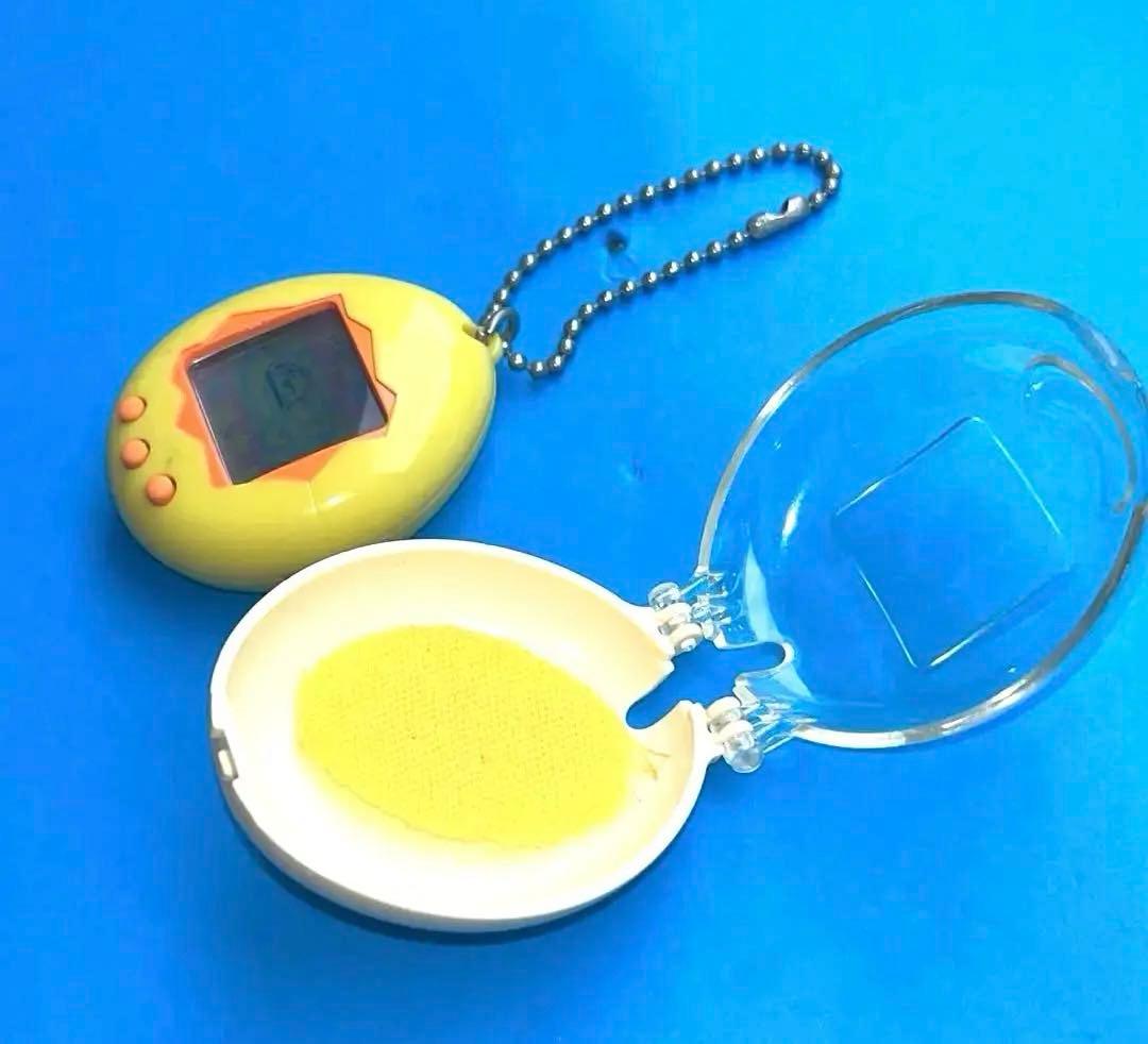 【美品】初代たまごっち (イエロー) 保護ケースと電池付き　動作確認済