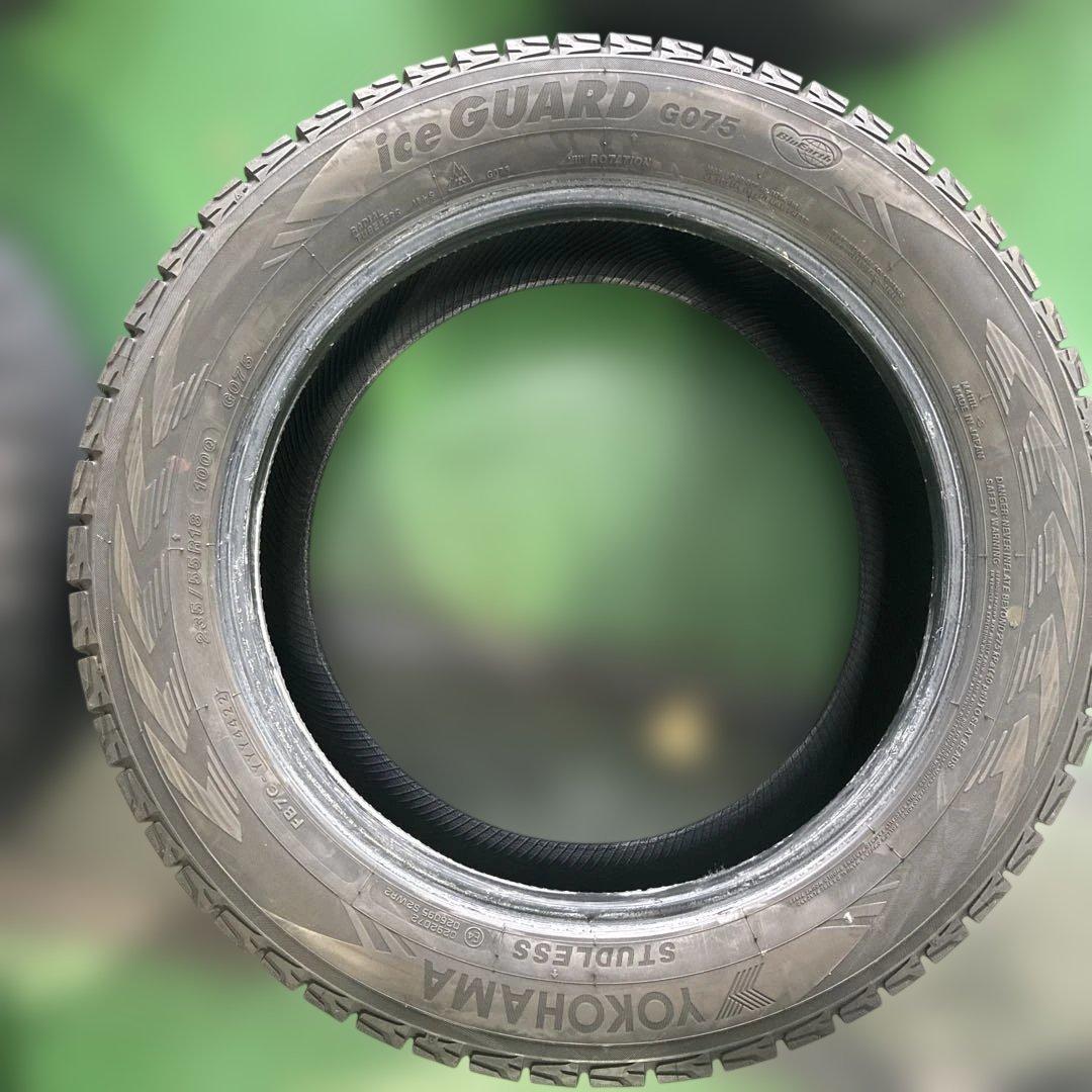 235/55R18 スタッドレスタイヤ　バリ溝