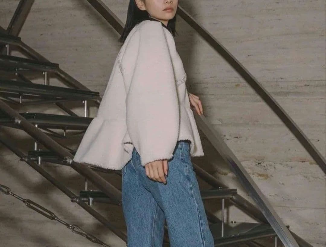 トップス Bibiy ''B'' BOA PEPURAMU CARDIGAN