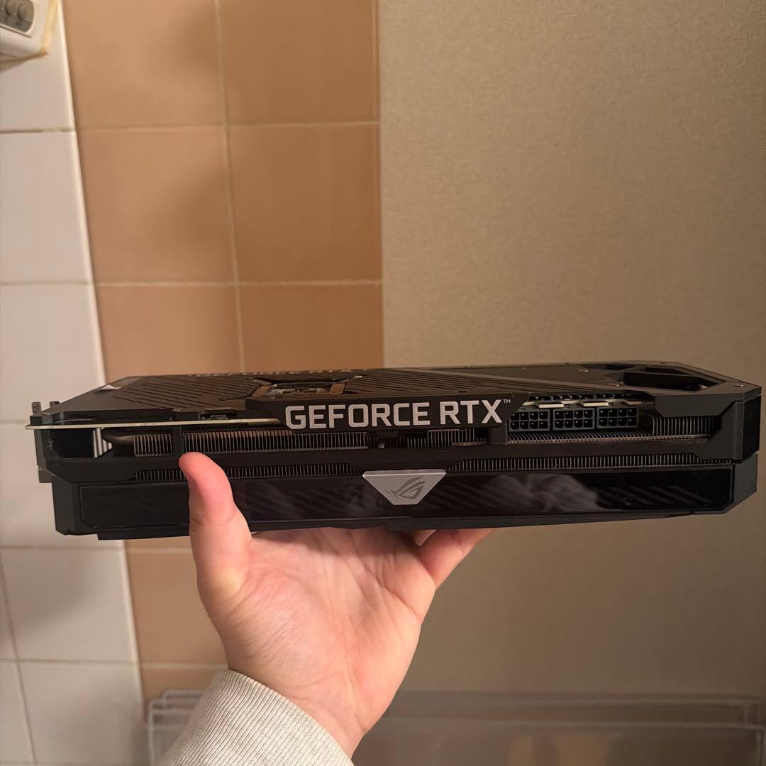 グラフィックボード・グラボ・ビデオカード ASUS ROG Strix RTX 3070 Ti