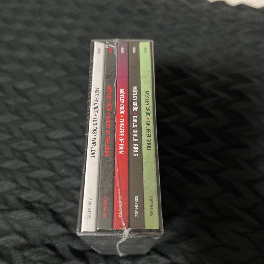 MÖTLEY CRÜE CRÜCIAL CRÜE CDボックスセット