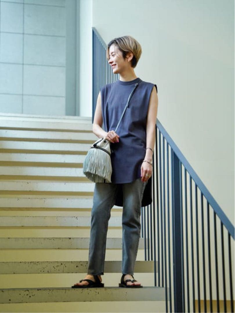 新品★ 美脚 ストレート デニムパンツ グレー アッパーハイツ ¥26400