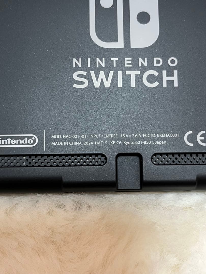 Nintendo switch 新型　2024年製　ほぼ未使用