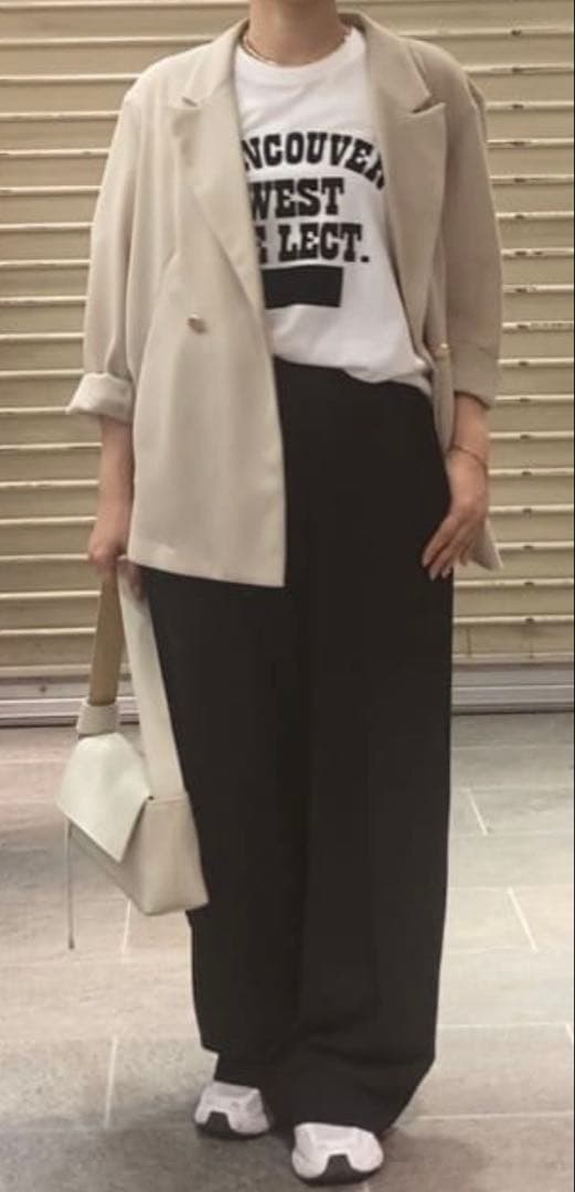 ベージュ メッシュジャケット