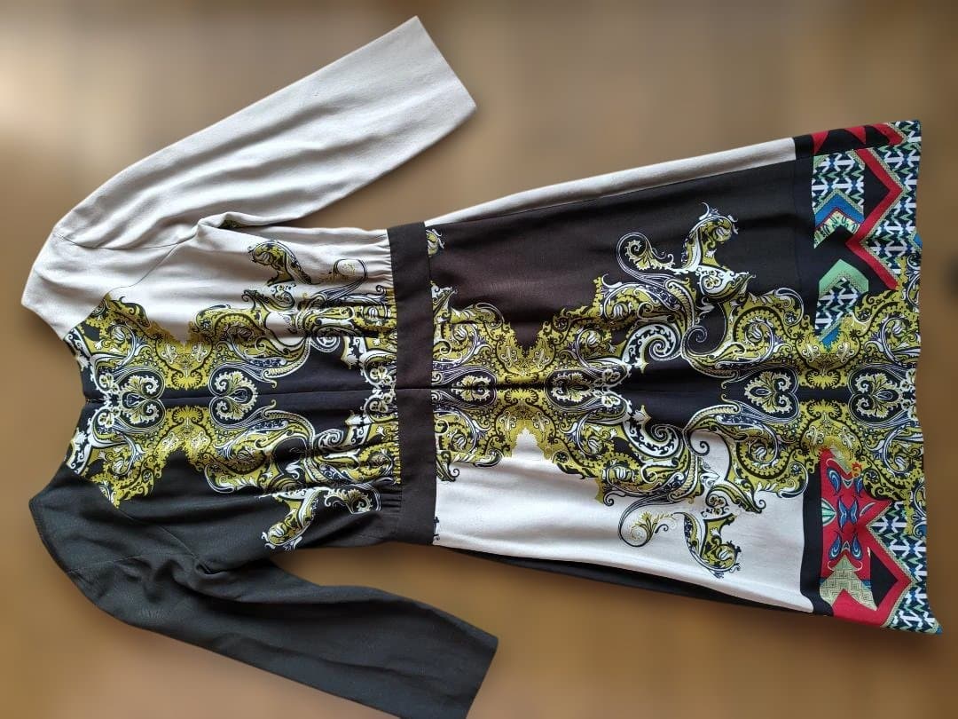 ETROワンピース　ひざ丈　長袖　イタリア製　44号 Lサイズ