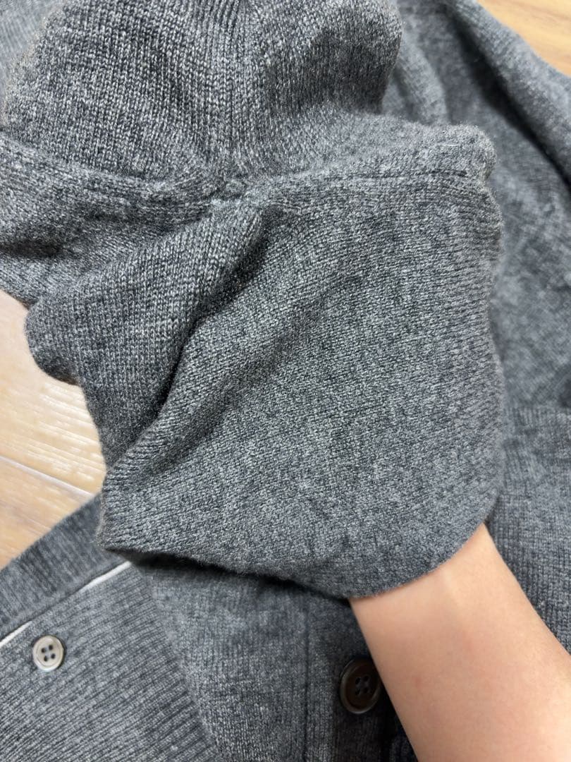 や*ち様 ダメージあり特価　トムブラウン　THOM BROWNE.　カシミヤカー