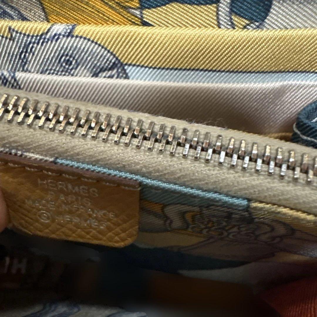 エルメス　シルクインコンパクト