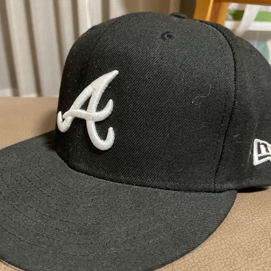 new era 黒　アタランタ・ブレーブス3/8 Choppa Capone着用
