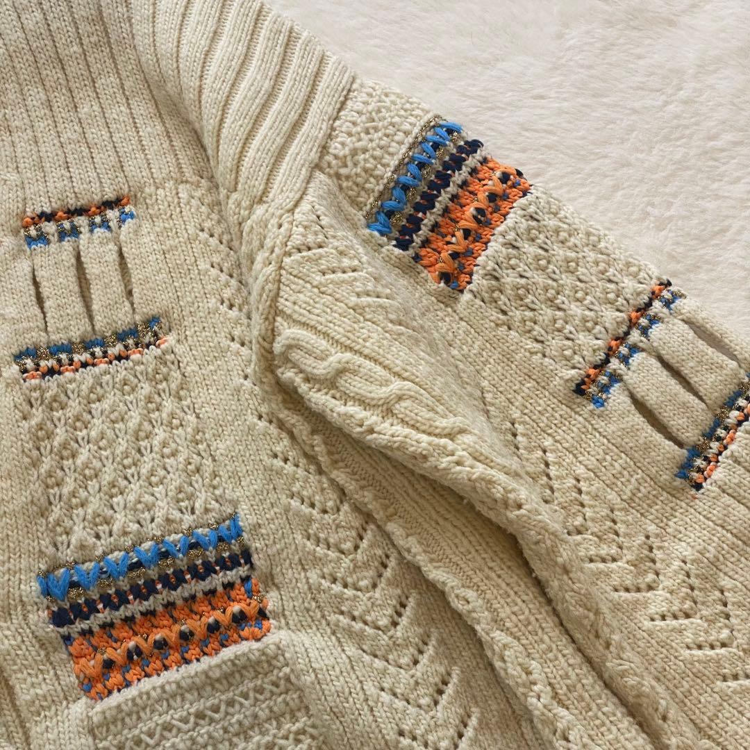 マメクロゴウチ ケーブルニット カーディガン　 オーバーサイズ 刺繍 幾何学柄
