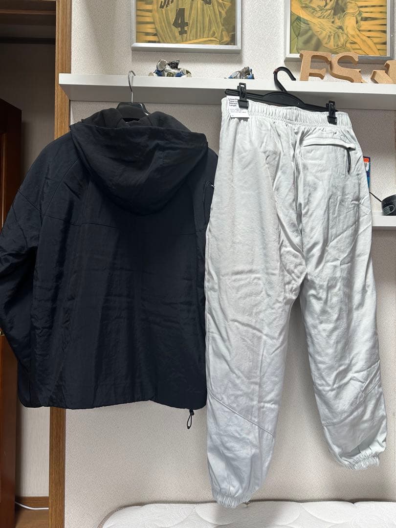 ナイキ(NIKE)ウインドブレーカー ジャケット&パンツ　セットアップ