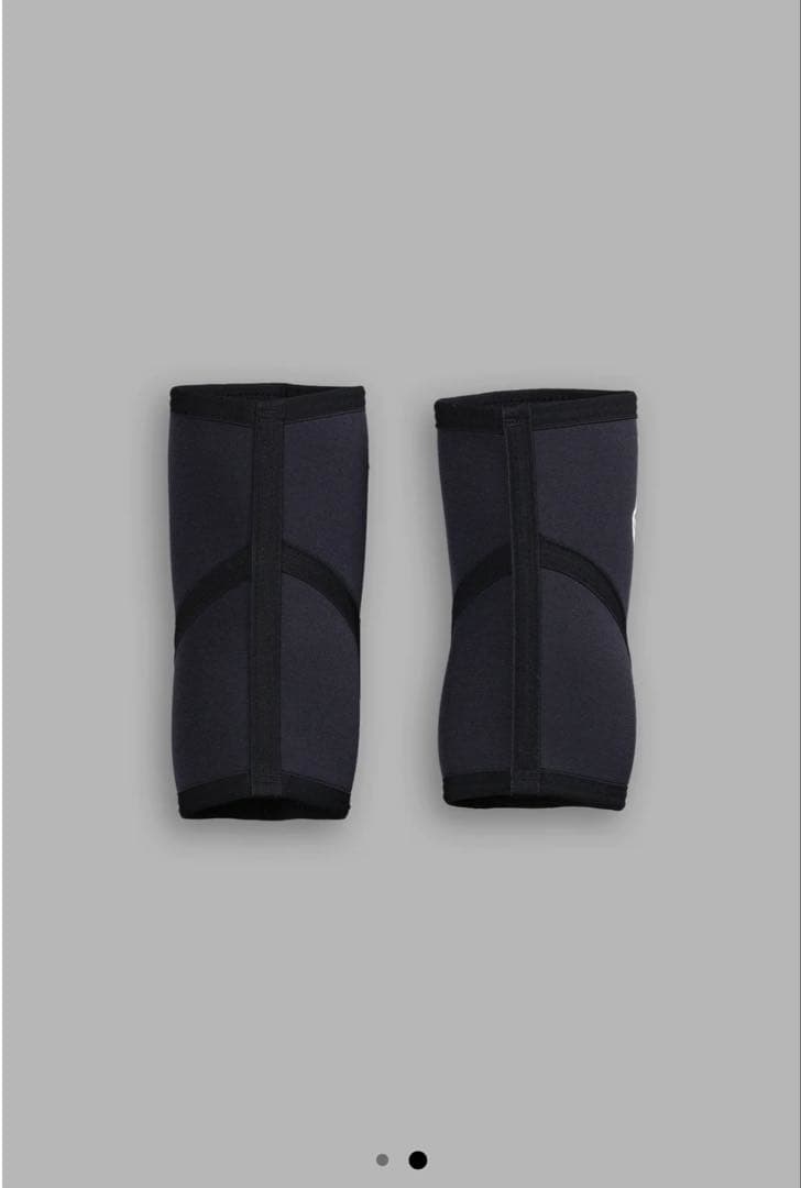 あ*ん様 ダルクスポーツ　Wolf Head Elbow Sleeves