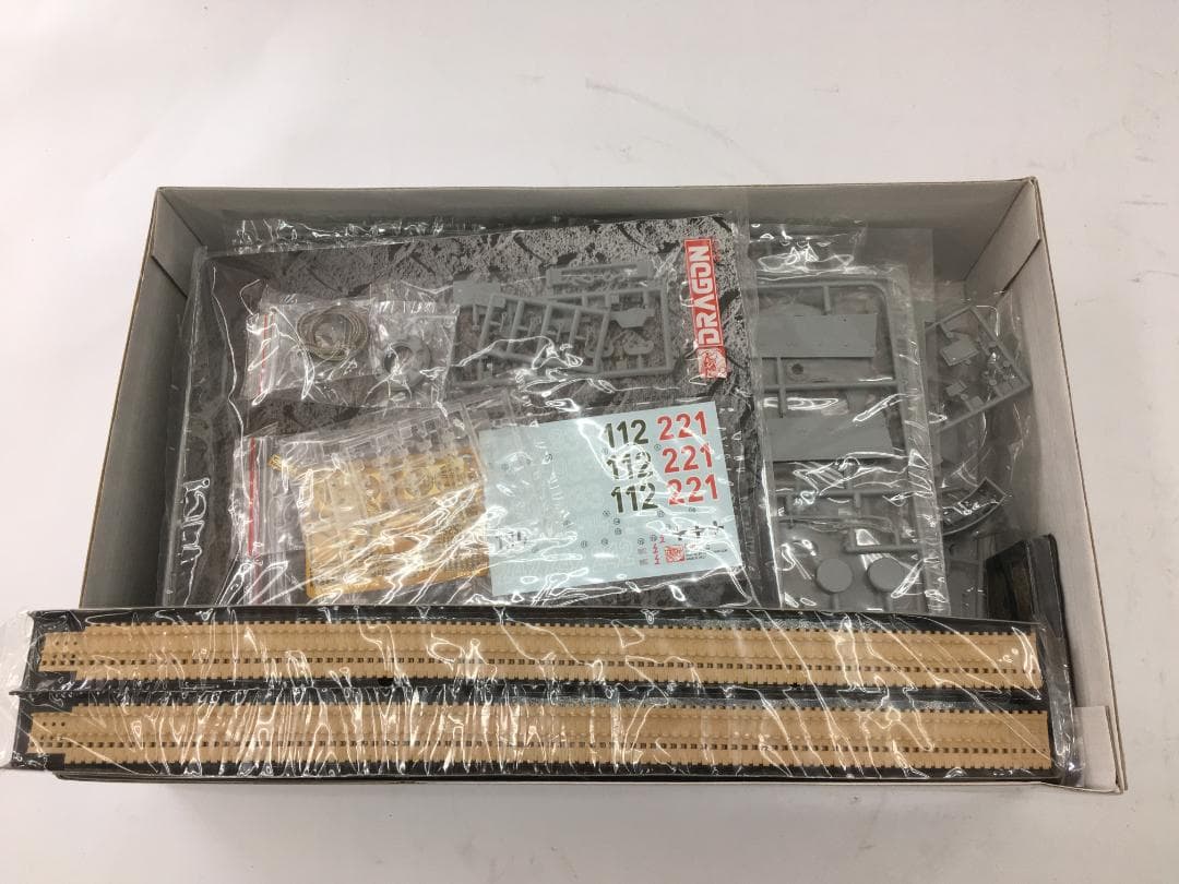 ドラゴン1/35ドイツタイガーⅠ ハセガワ 6383 戦車 プラモデル 未使用品