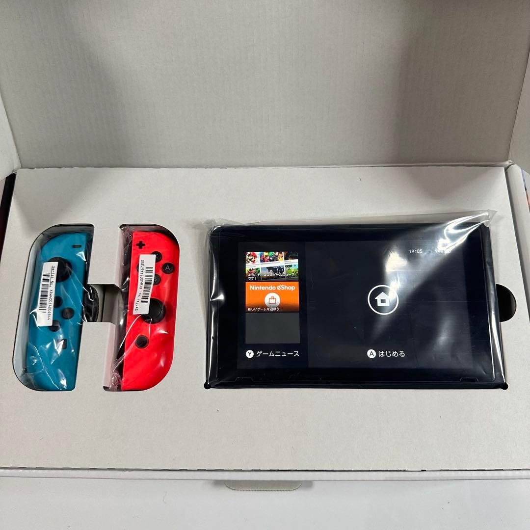 美品 Nintendo Switch 本体 HAC-001 ブルー／レッド