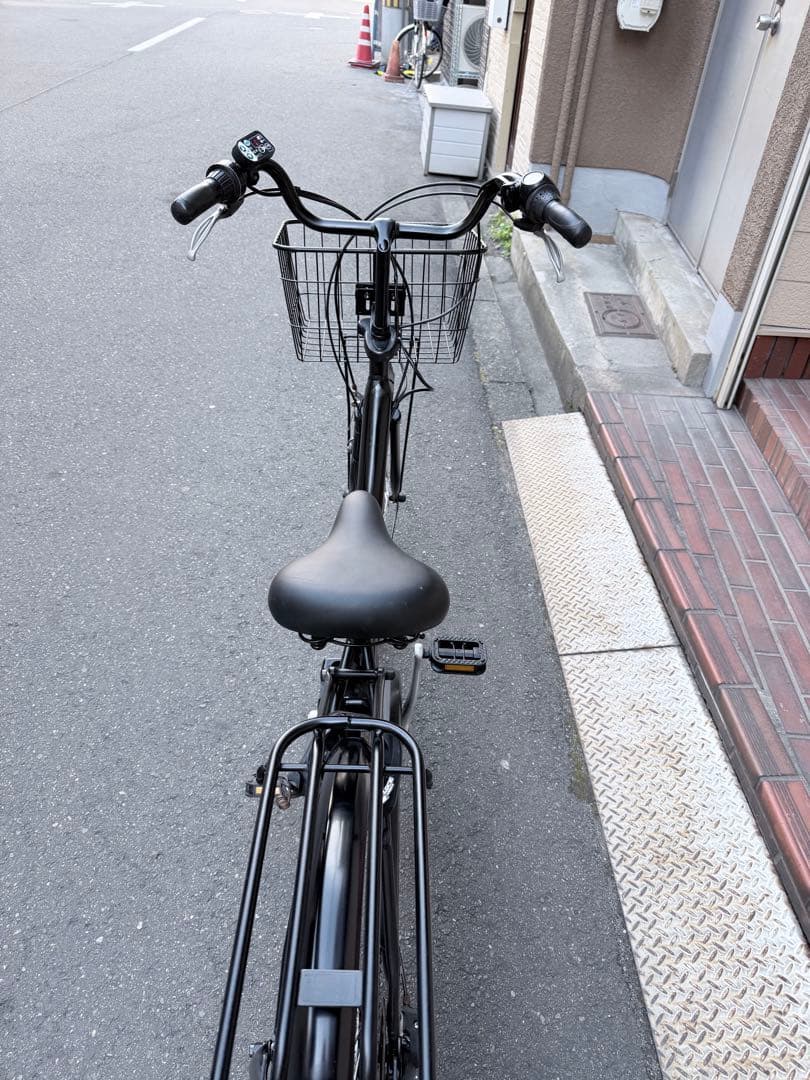 大阪府　ブリヂストン　電動アシスト自転車 シティタイプ 黒 バスケット付き