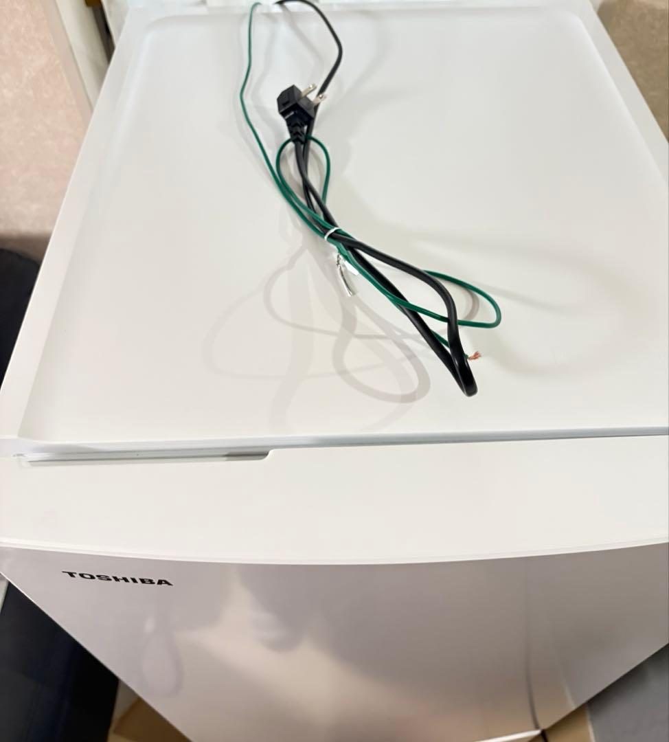 TOSHIBA冷蔵庫　GR-W15BS 153L 超美品　2025年製 ホワイト