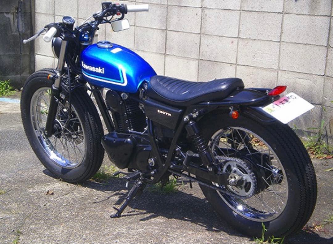 カワサキバイク 250TR用 黒カスタムシートGOODS
