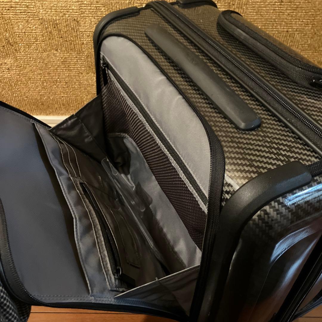 TUMI カーボンファイバー キャリーカート新品未使用品