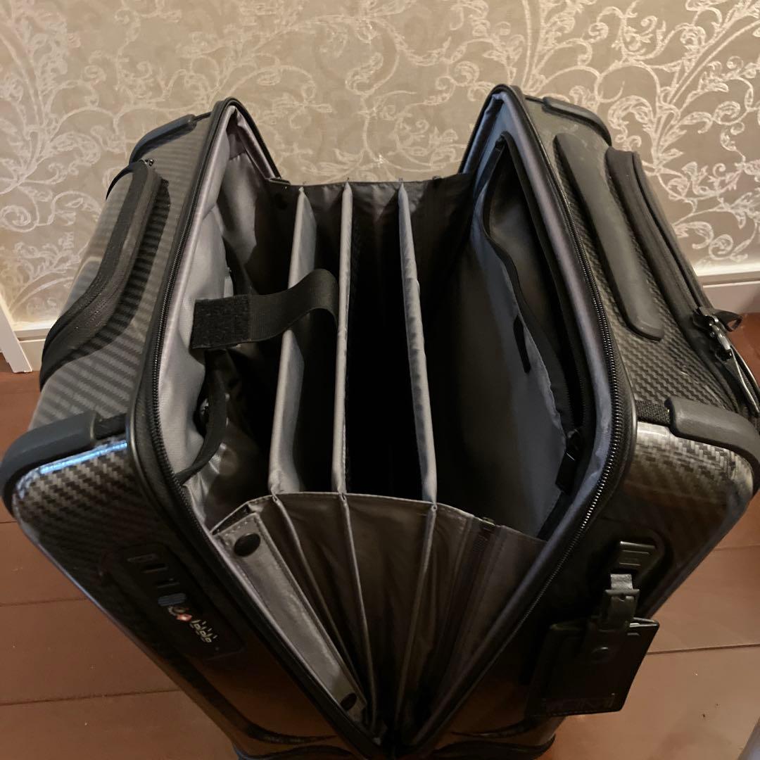 TUMI カーボンファイバー キャリーカート新品未使用品