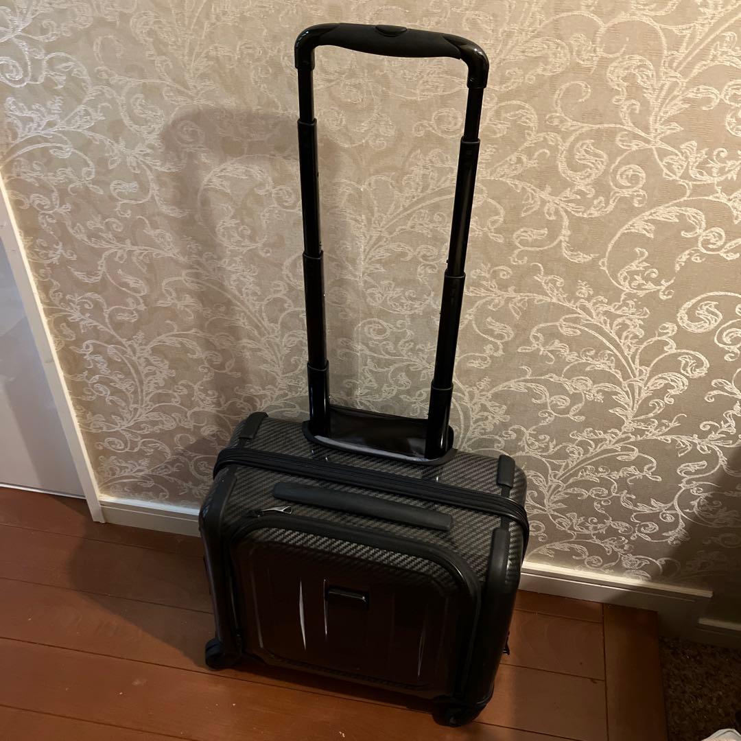 TUMI カーボンファイバー キャリーカート新品未使用品
