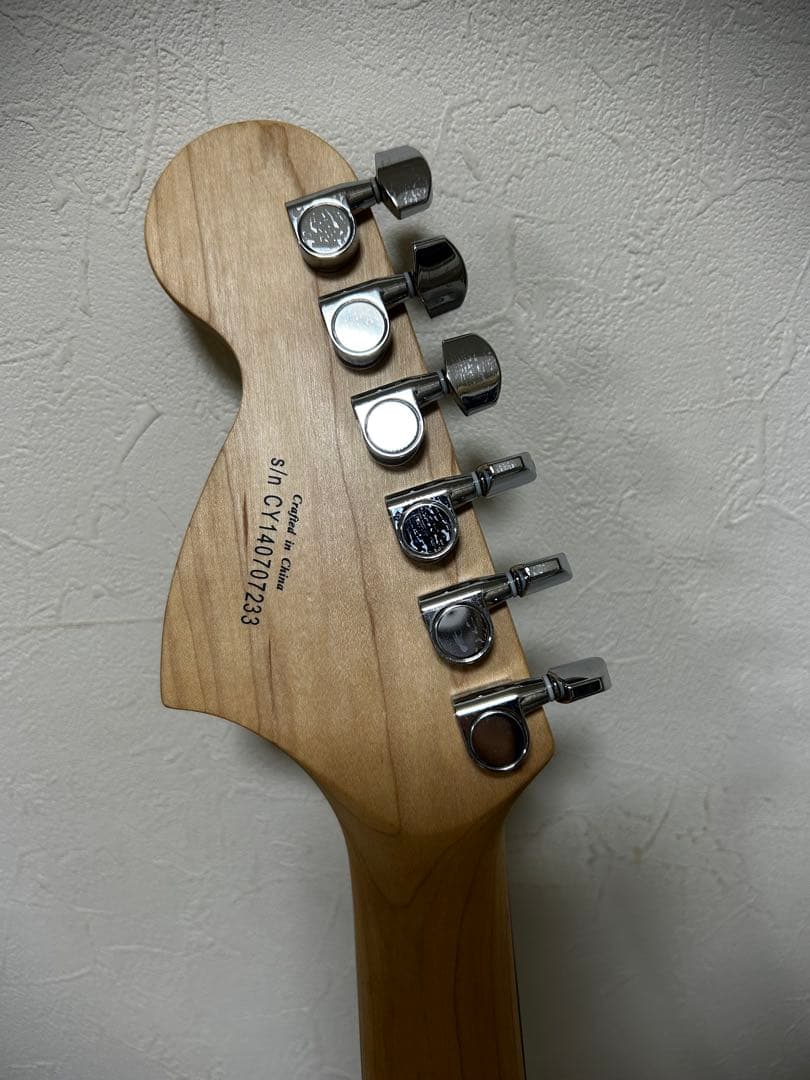 タータン様　　　Squier Fender エレキギター