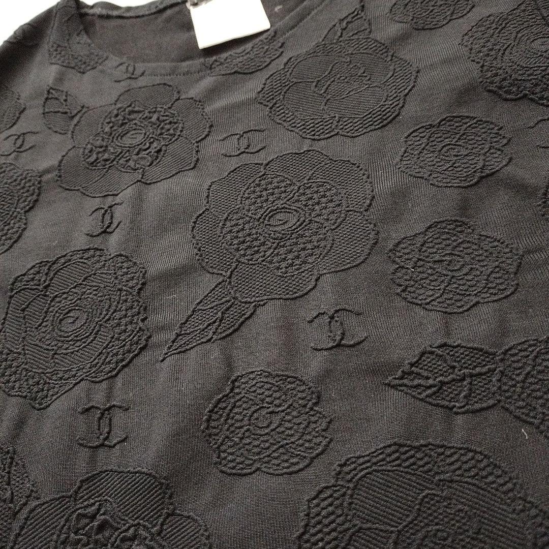 シャネル　CHANEL ブラック カメリア柄Tシャツ 40　98P