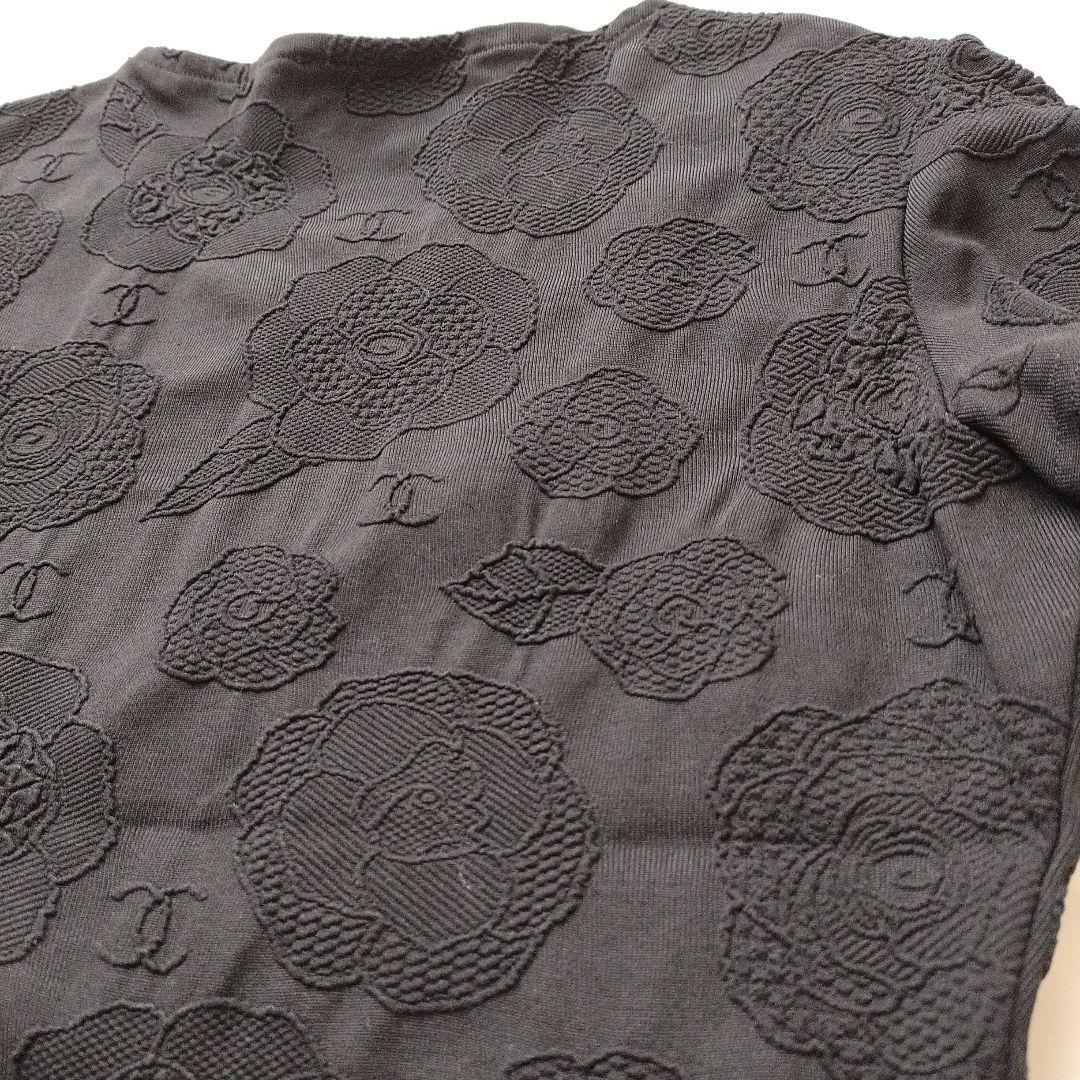 シャネル　CHANEL ブラック カメリア柄Tシャツ 40　98P