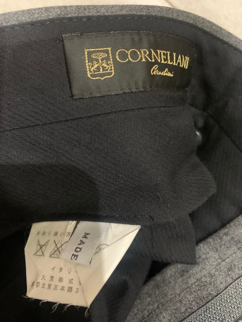 CORNELIANI コルネリアーニITALY スーツ　52 USED