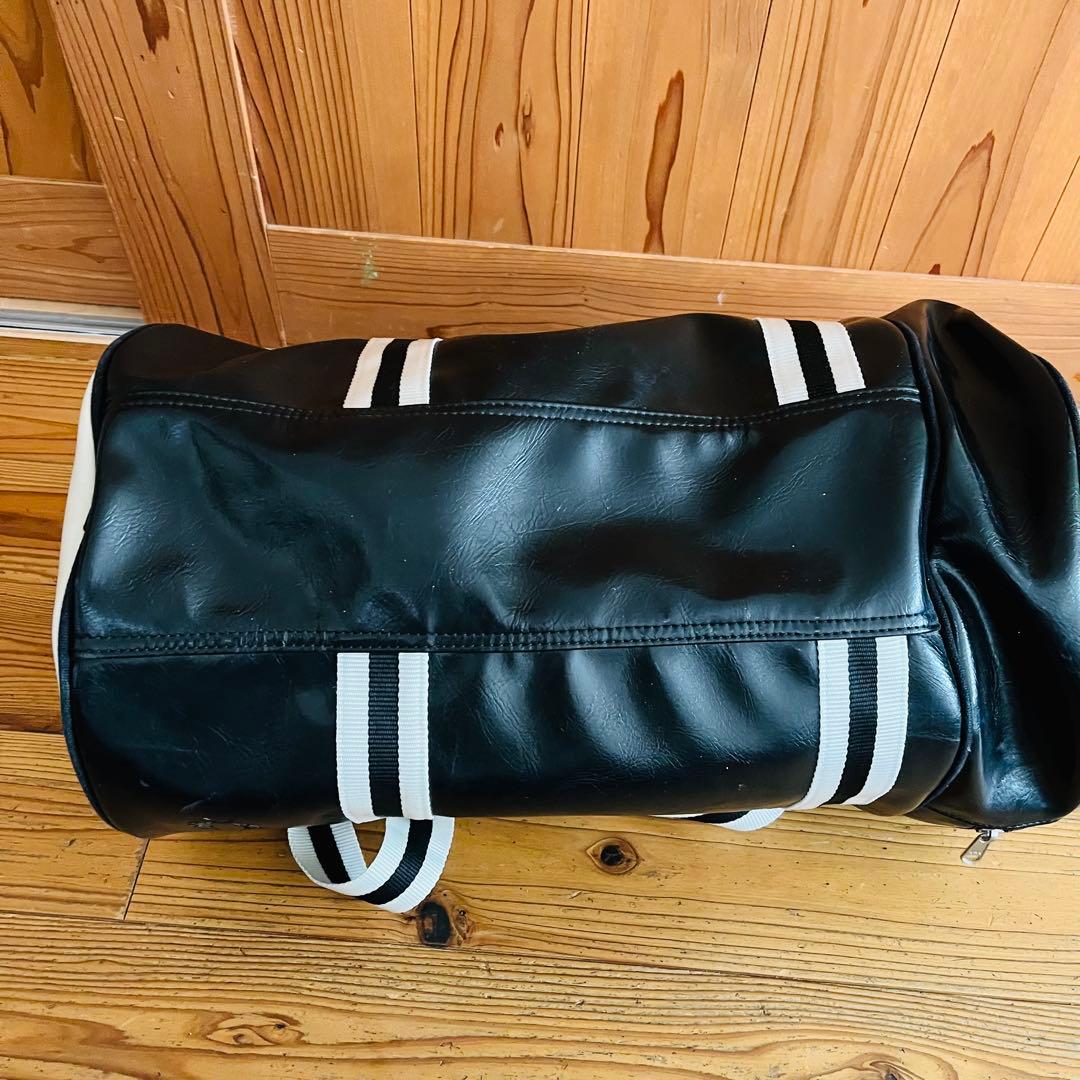 Fred Perry Bag ボストンバッグ 黒 白 ショルダー ドラム