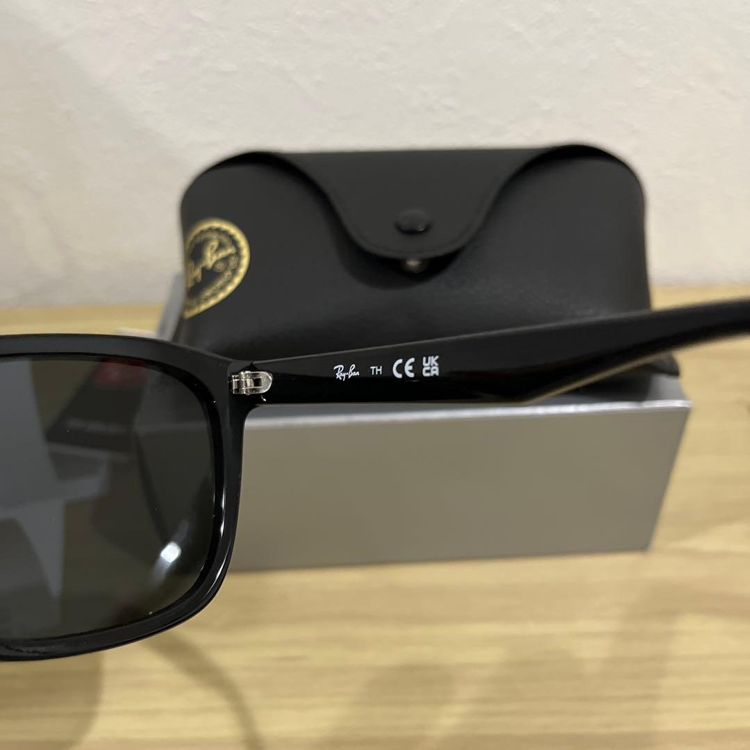 Ray-Ban ブラック サングラス　RB4392D