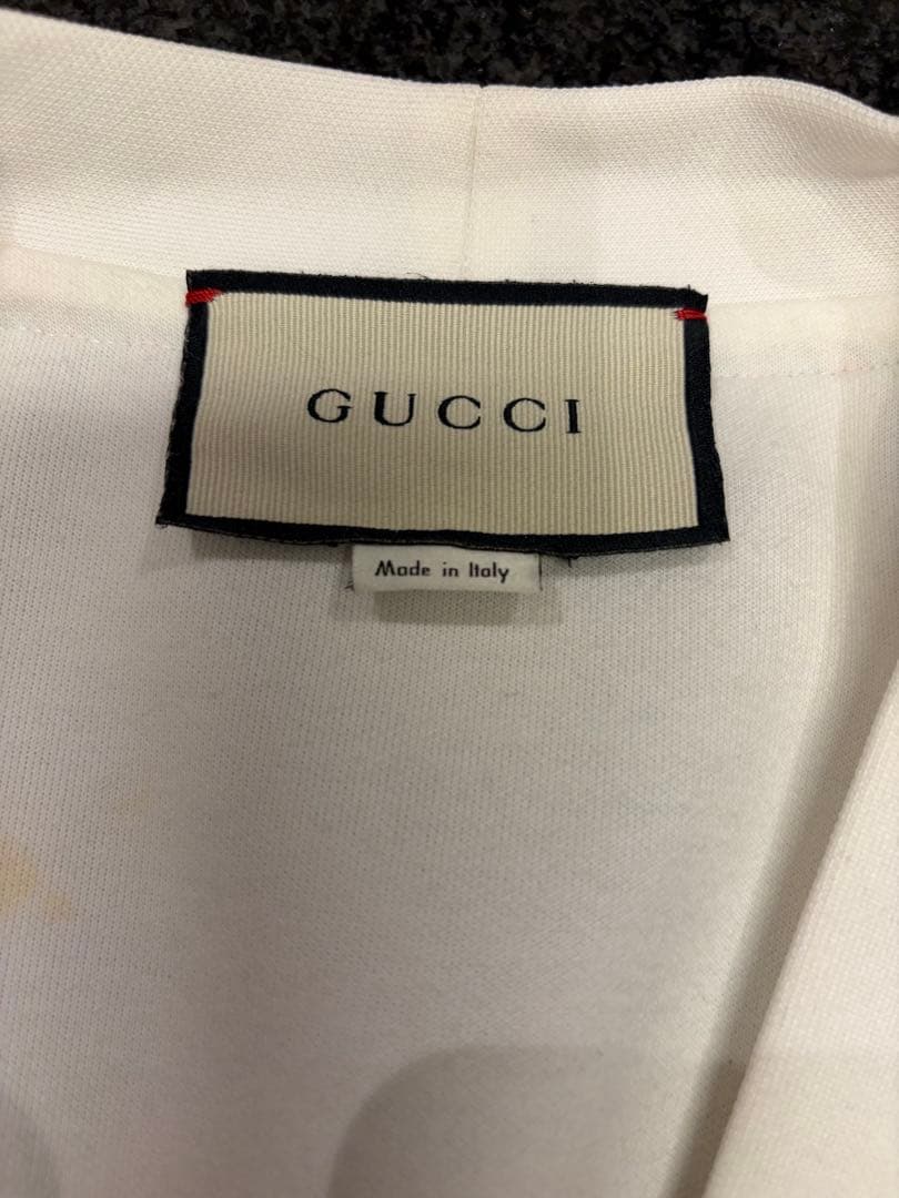 猫*ん様 GUCCI グッチ カーディガン 白 ボタンなし シミあり 正規品 セ