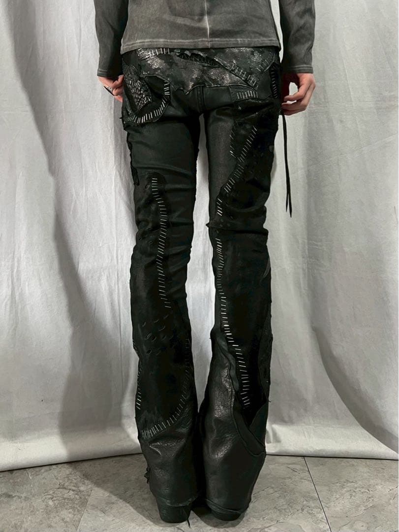 パンツ \"1vfudie\" S09-Panelled leather pants