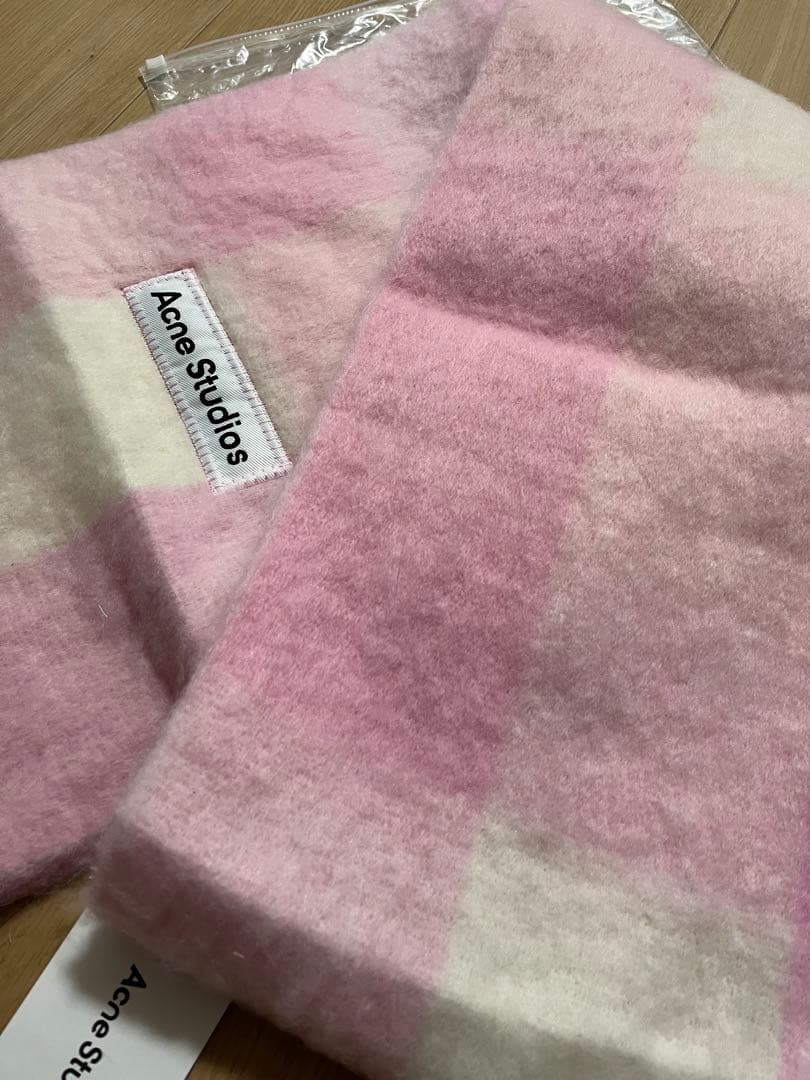 あ*様 新品未使用　Acne Studios モヘアチェックスカーフ　マフラー